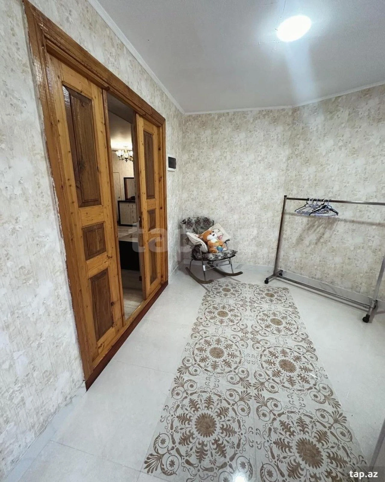 Kirayə verilir 8 otaqlı həyət evi 300 m²