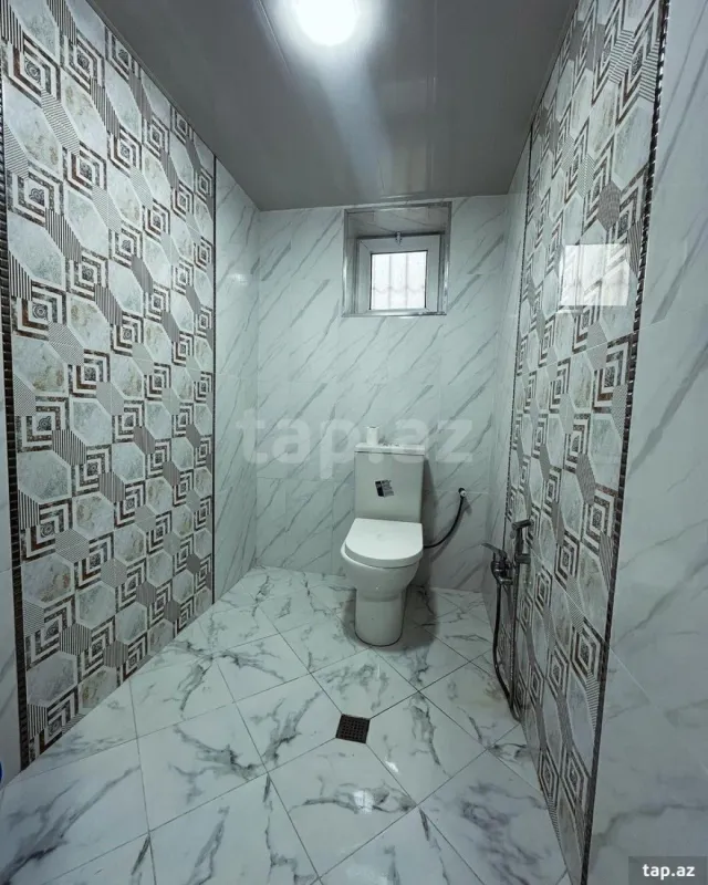 Kirayə verilir 8 otaqlı həyət evi 300 m²