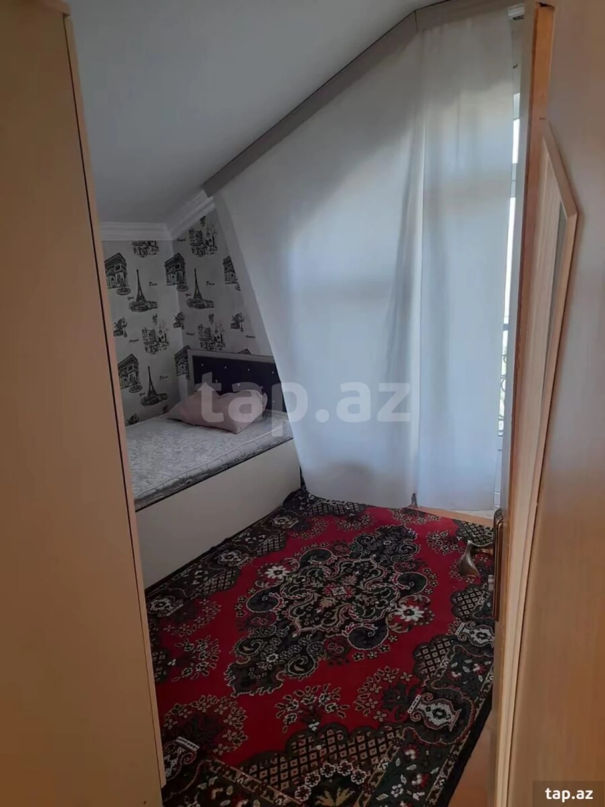 Satılır 5 otaqlı həyət evi 200 m²