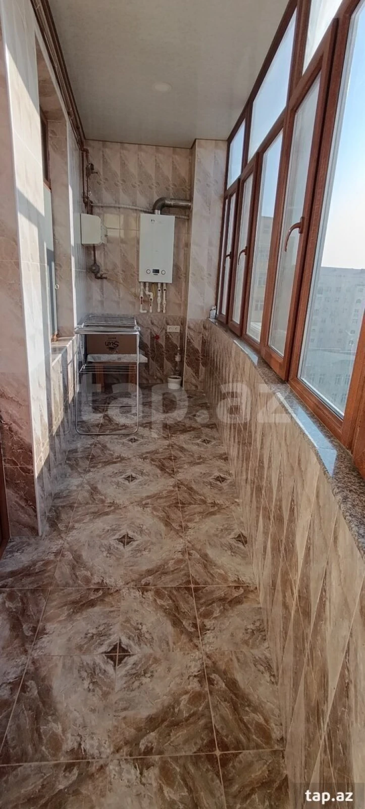 Kirayə verilir 3 otaqlı yeni tikili 120 m²