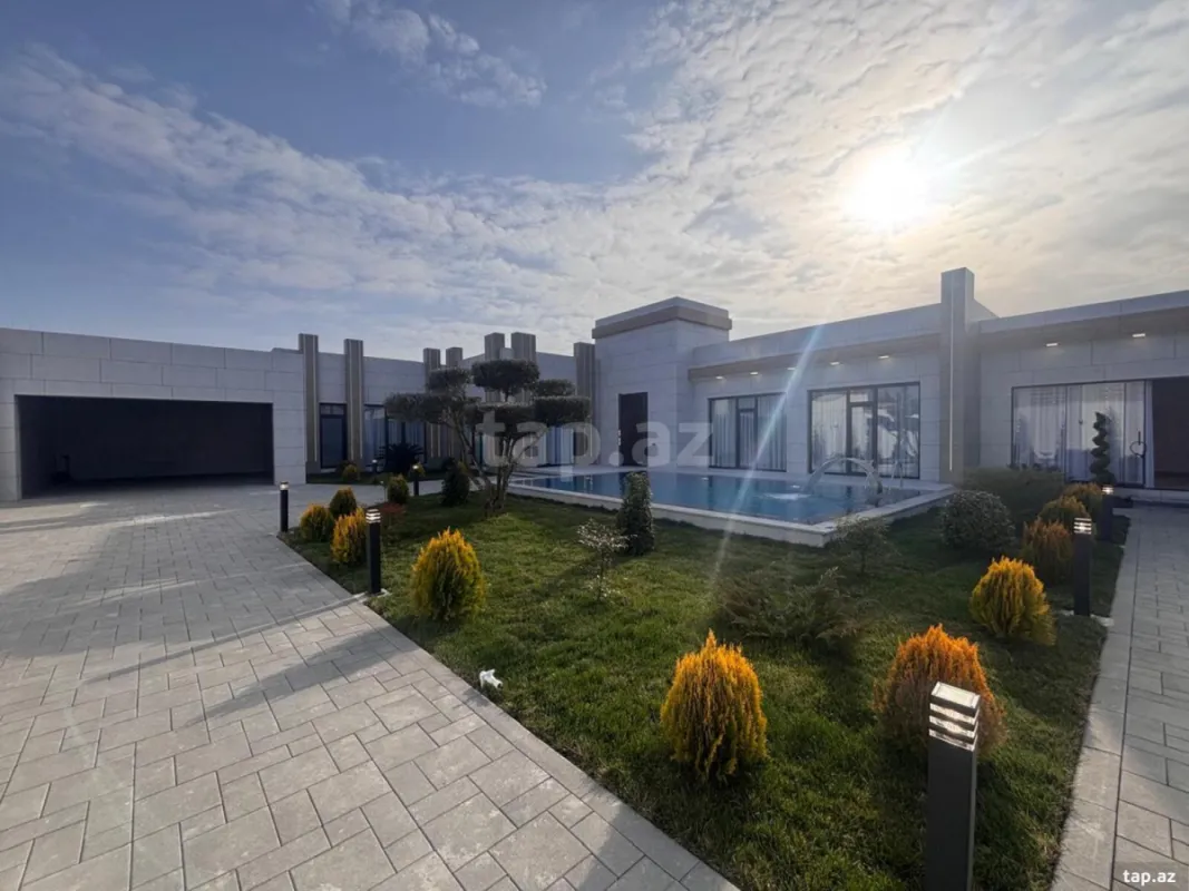 Satılır 5 otaqlı həyət evi 260 m²