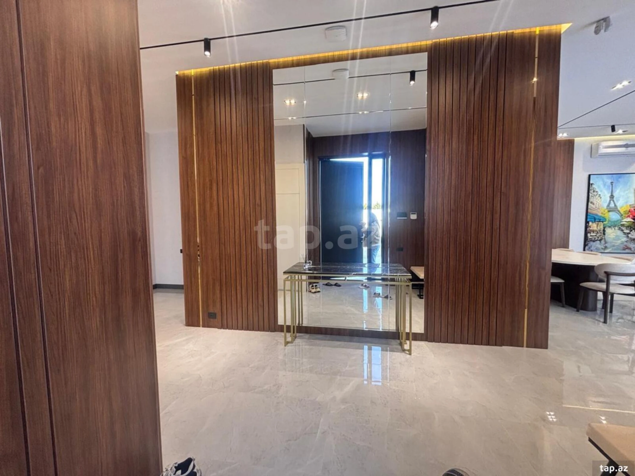 Satılır 5 otaqlı həyət evi 260 m²