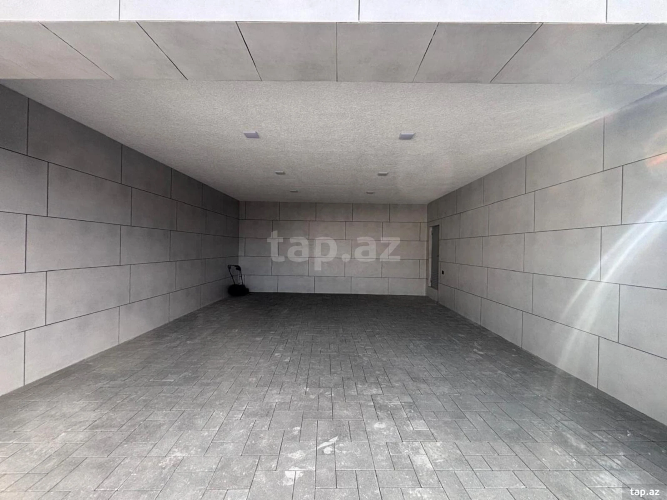 Satılır 5 otaqlı həyət evi 260 m²