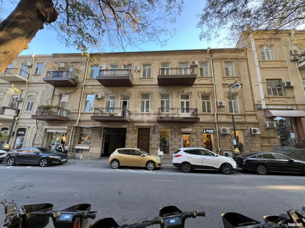 Satılır 3 otaqlı mənzil 90 m²