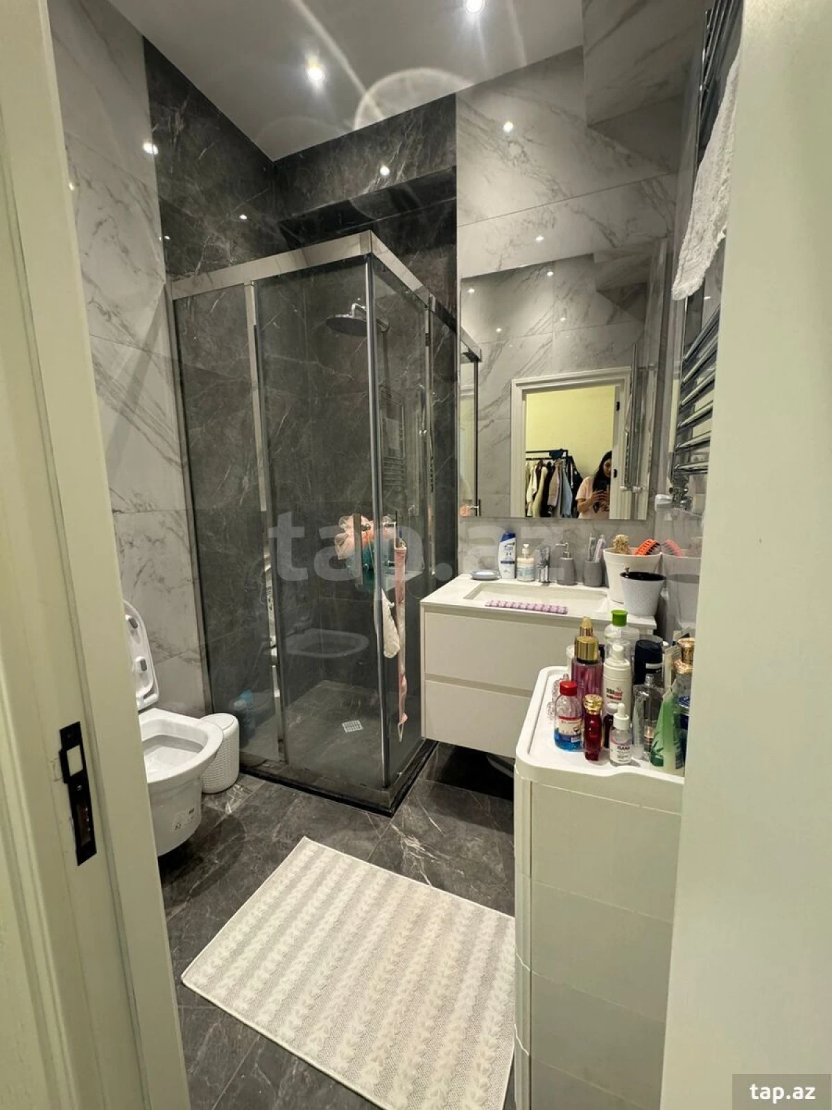 Kirayə verilir 2 otaqlı yeni tikili 60 m²