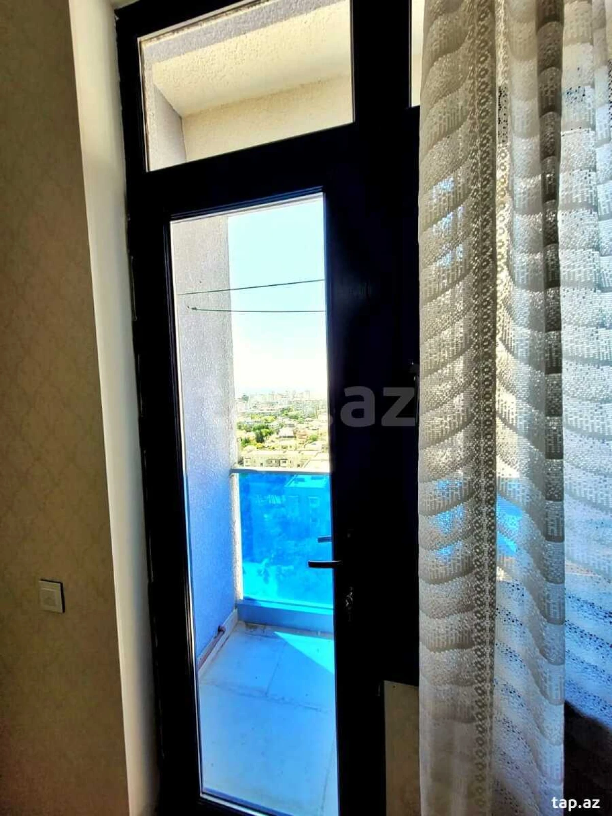 Kirayə verilir 2 otaqlı yeni tikili 60 m²