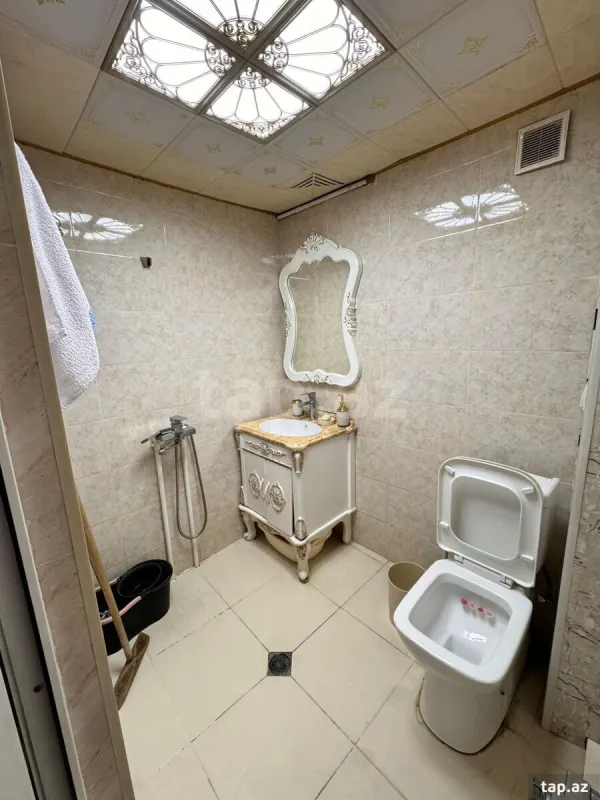 Kirayə verilir 2 otaqlı mənzil 55 m²