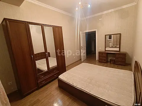 Kirayə verilir 2 otaqlı yeni tikili 60 m²