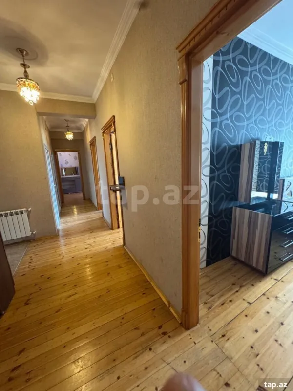 Kirayə verilir 3 otaqlı yeni tikili 110 m²