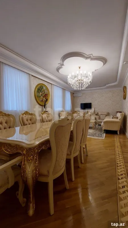 Kirayə verilir 7 otaqlı həyət evi 500 m²