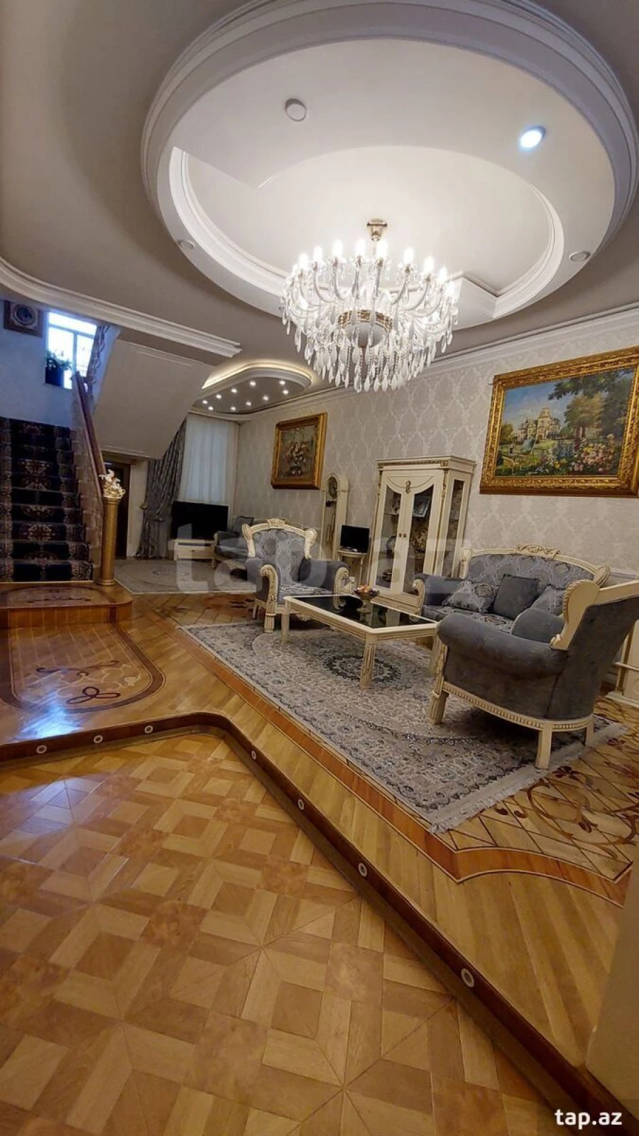 Kirayə verilir 7 otaqlı həyət evi 500 m²