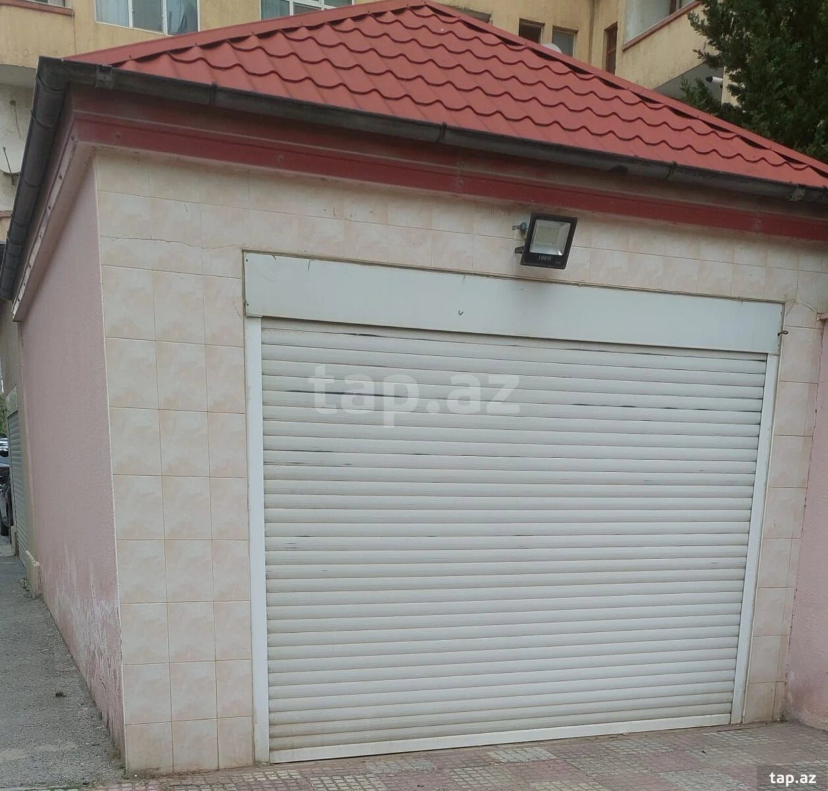 Kirayə verilir 7 otaqlı həyət evi 500 m²