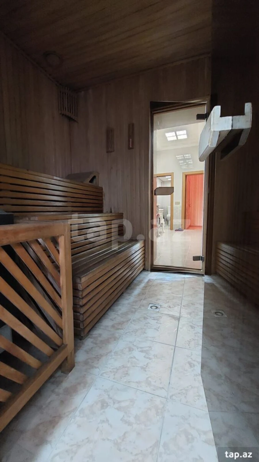 Kirayə verilir 7 otaqlı həyət evi 500 m²