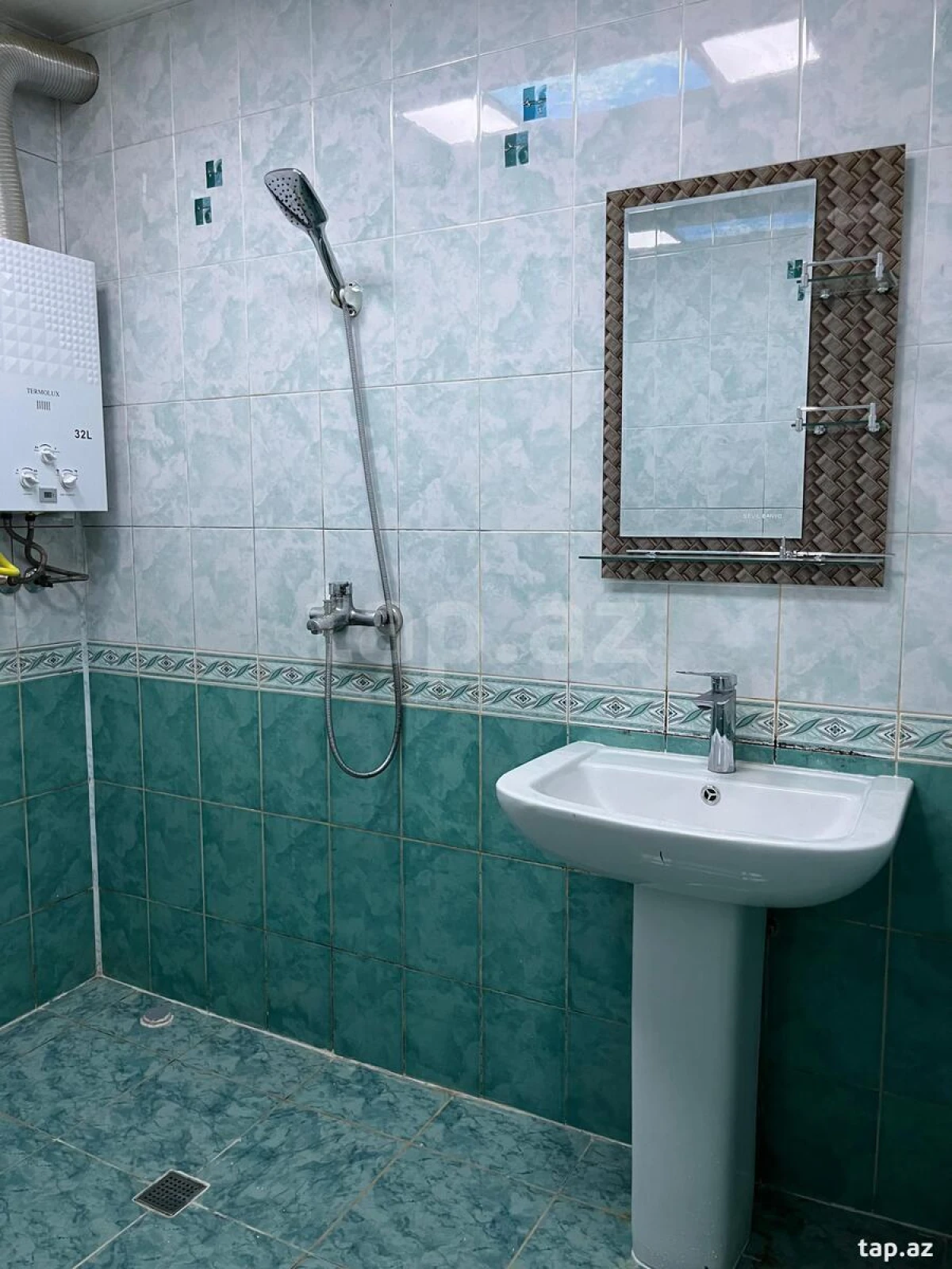 Satılır 2 otaqlı mənzil 45 m²