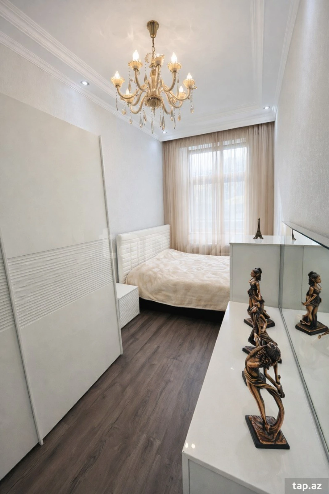 Satılır 3 otaqlı yeni tikili 76 m²