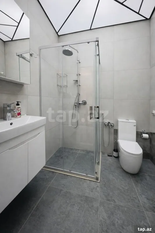 Satılır 3 otaqlı yeni tikili 76 m²