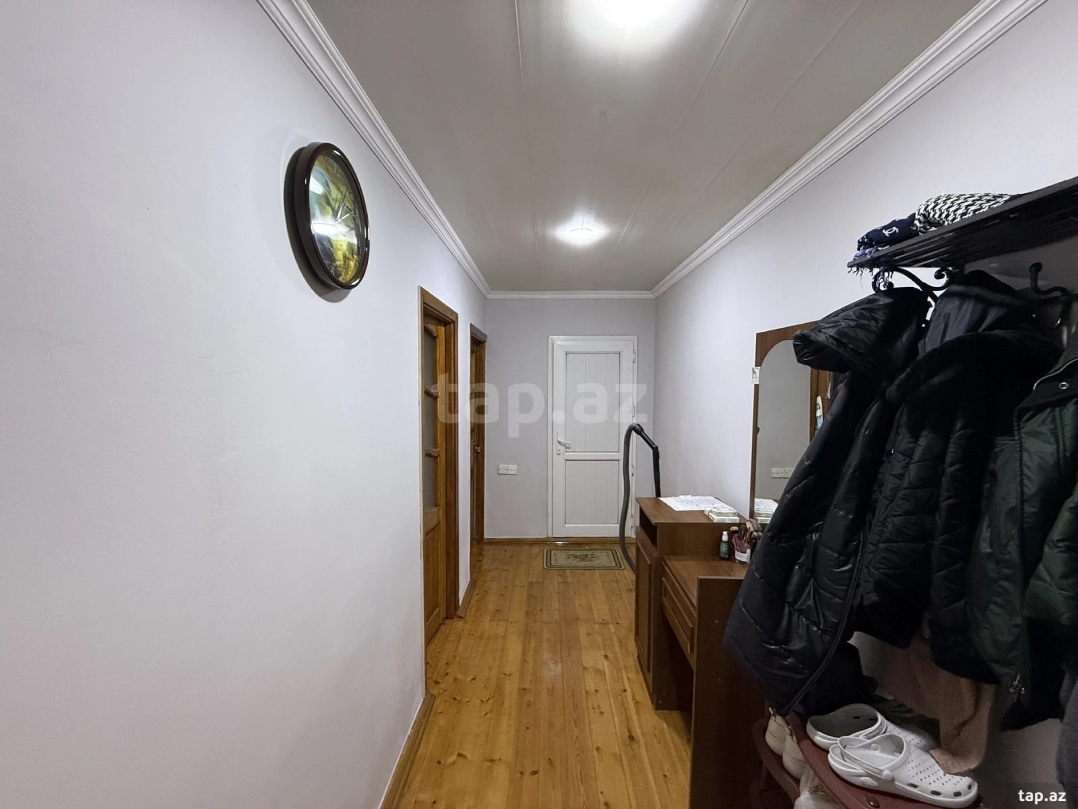 Satılır 6 otaqlı həyət evi 250 m²