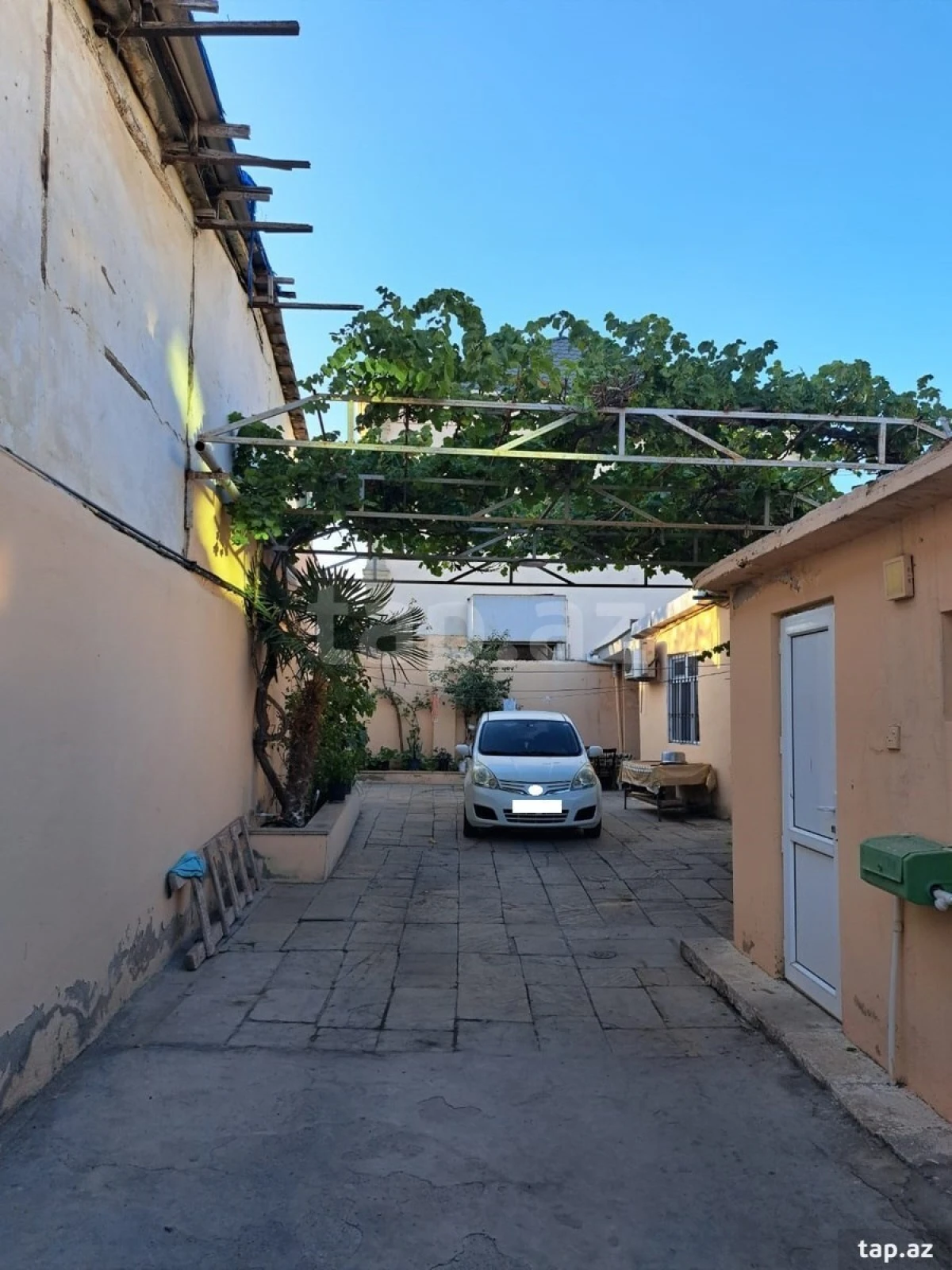 Satılır 4 otaqlı həyət evi 100 m²