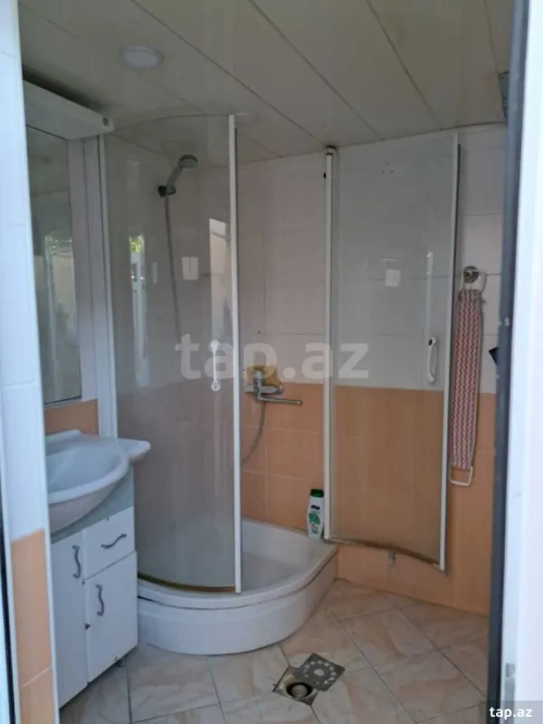 Satılır 4 otaqlı həyət evi 100 m²