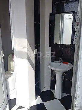 Satılır 5 otaqlı həyət evi 100 m²