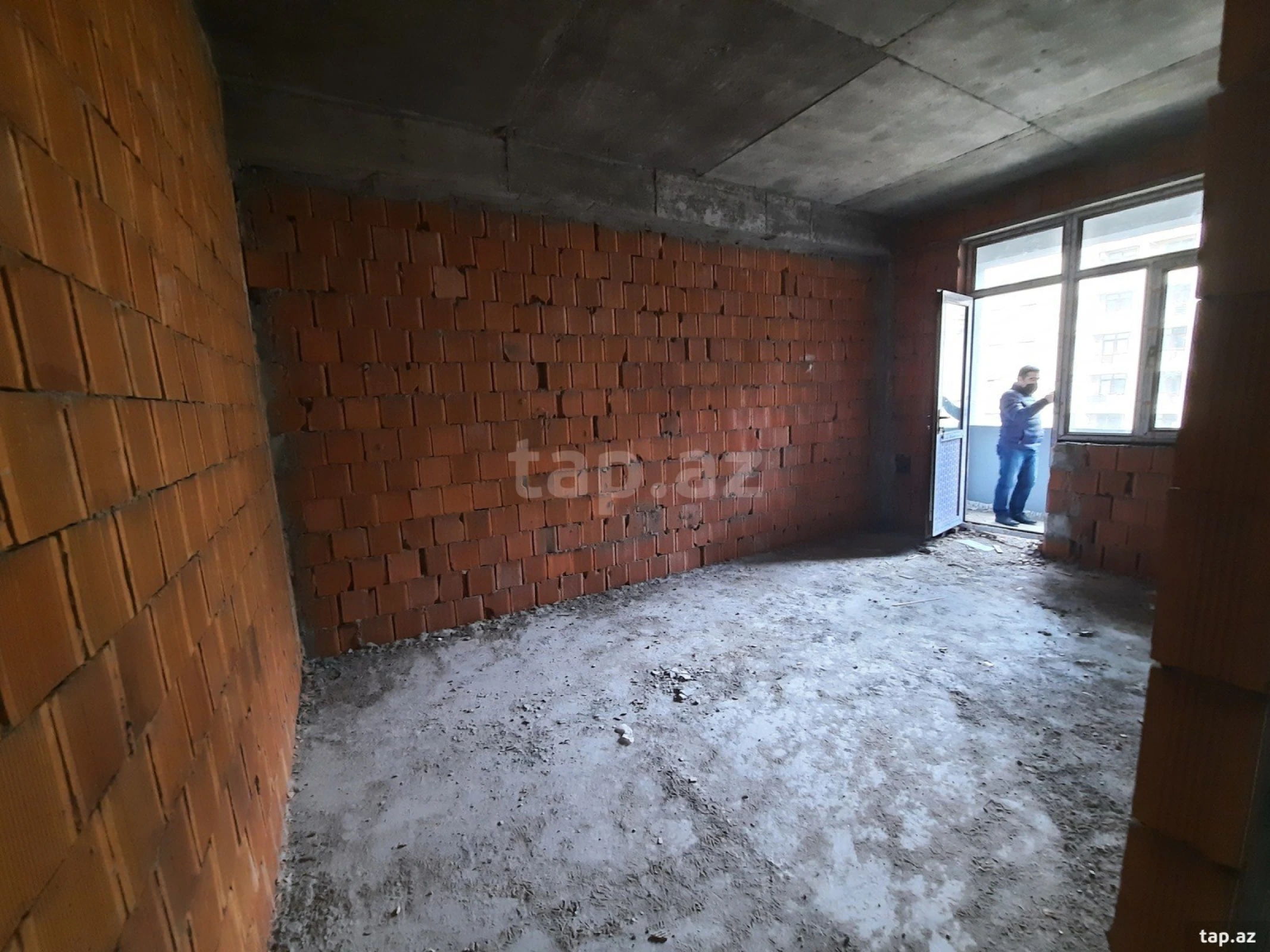 Satılır 2 otaqlı yeni tikili 83 m²