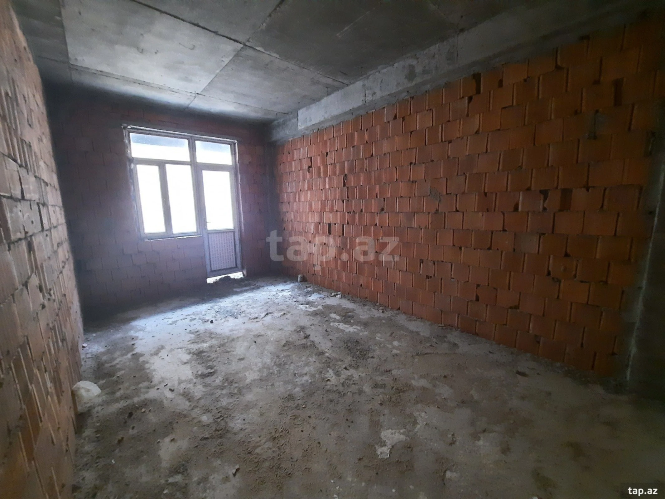 Satılır 2 otaqlı yeni tikili 83 m²