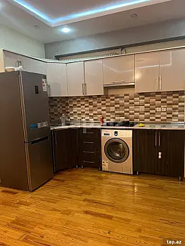 Kirayə verilir 2 otaqlı yeni tikili 70 m²