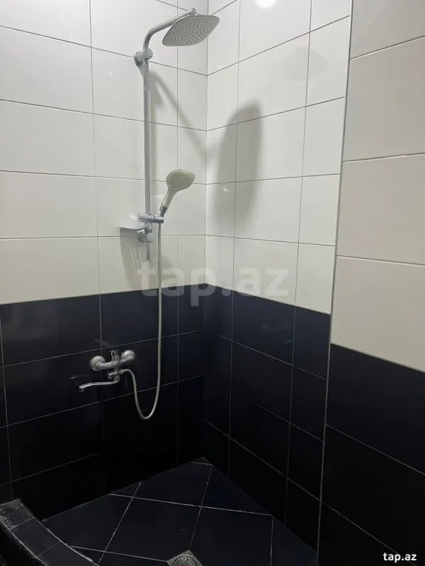 Kirayə verilir 2 otaqlı yeni tikili 70 m²