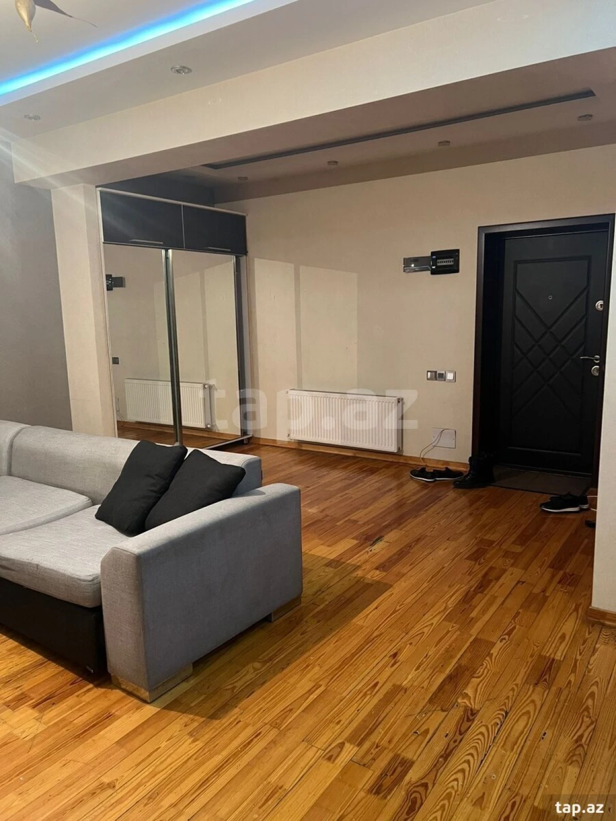 Kirayə verilir 2 otaqlı yeni tikili 70 m²