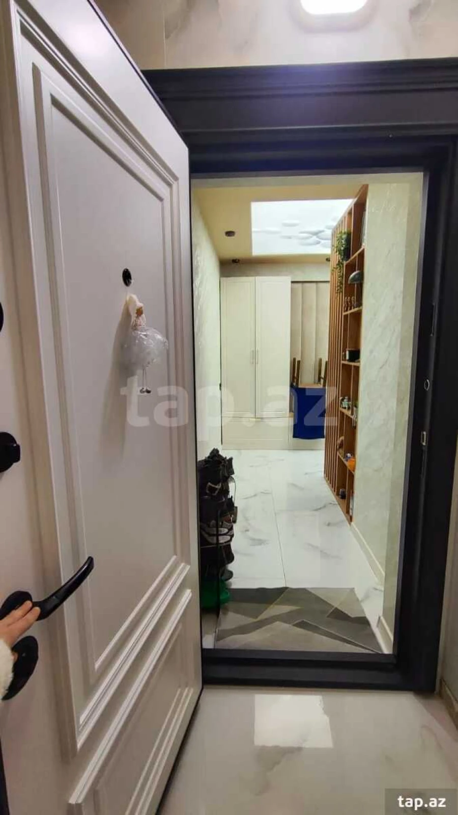 Satılır 3 otaqlı yeni tikili 82 m²