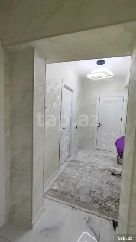 Satılır 3 otaqlı yeni tikili 82 m²