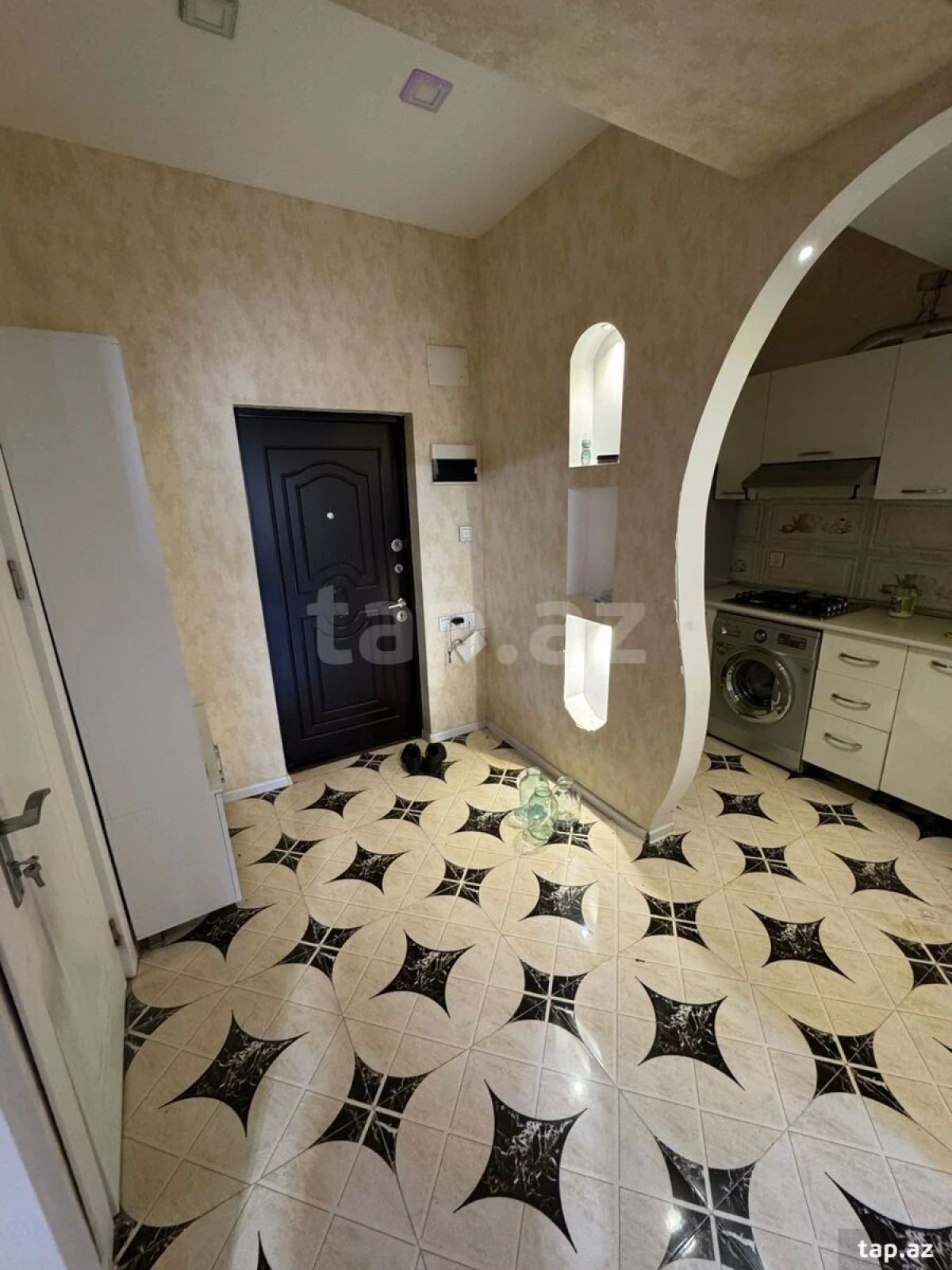 Kirayə verilir 2 otaqlı yeni tikili 60 m²