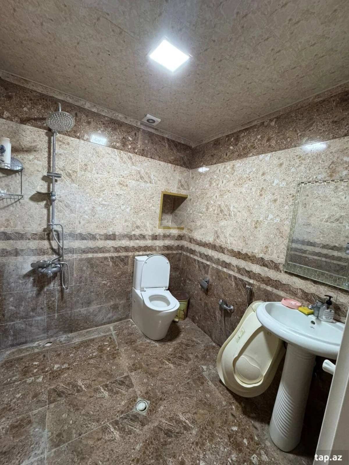 Kirayə verilir 2 otaqlı yeni tikili 60 m²