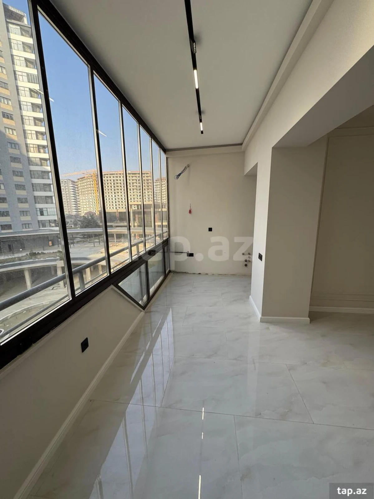 Satılır 3 otaqlı yeni tikili 113 m²