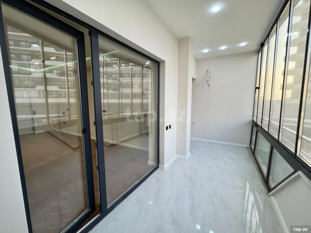 Satılır 3 otaqlı yeni tikili 113 m²