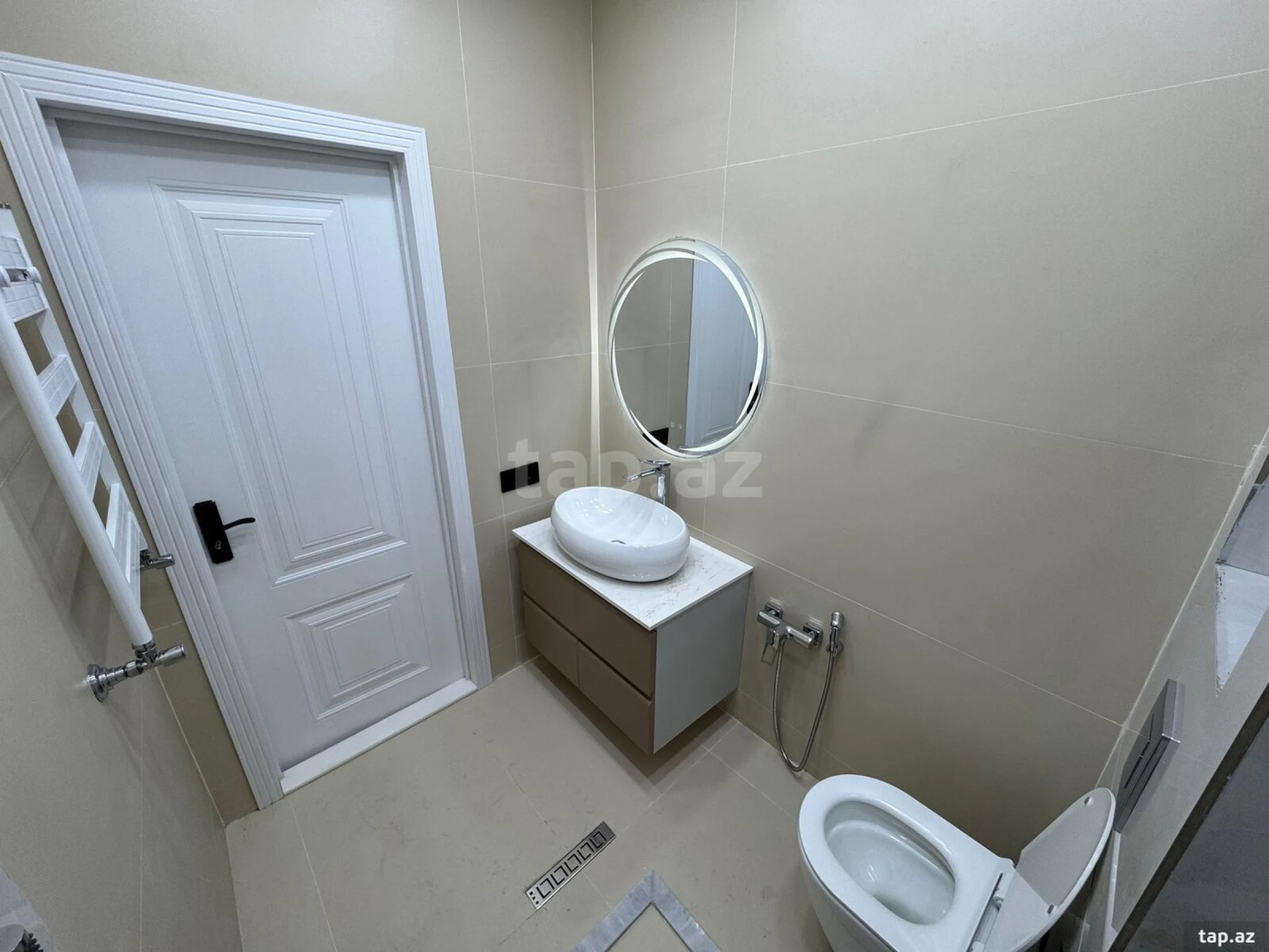 Satılır 3 otaqlı yeni tikili 113 m²