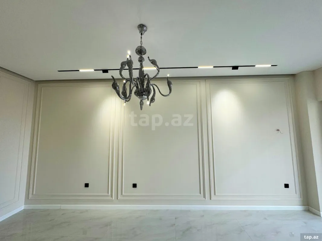 Satılır 3 otaqlı yeni tikili 113 m²