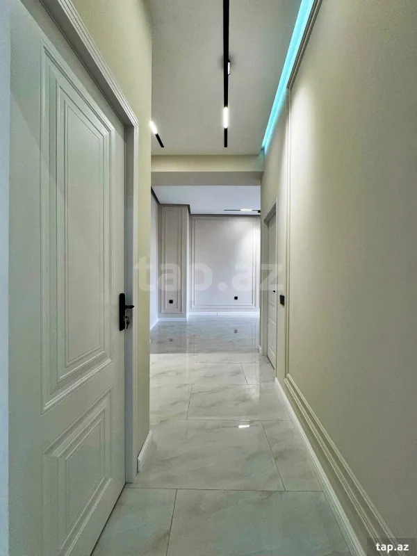 Satılır 3 otaqlı yeni tikili 113 m²