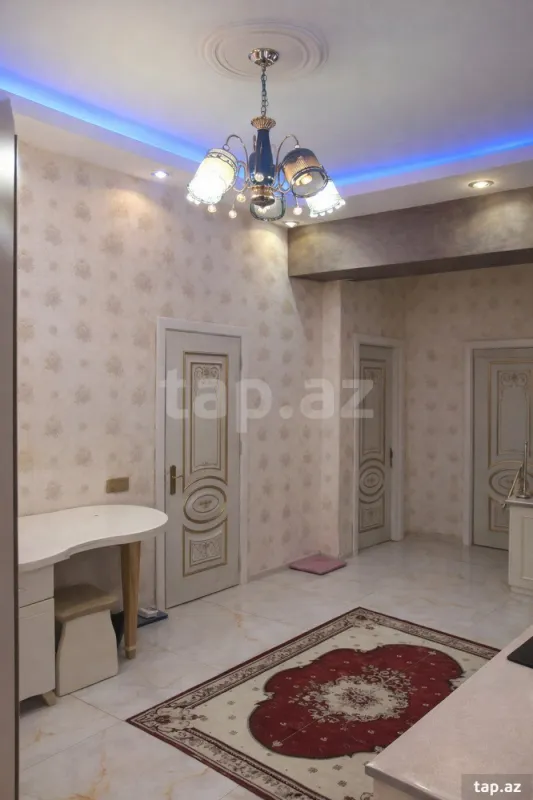 Satılır 3 otaqlı yeni tikili 85 m²