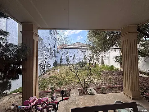 Satılır 5 otaqlı həyət evi 250 m²