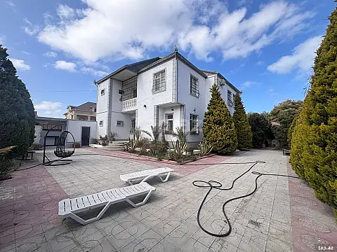 Satılır 5 otaqlı həyət evi 250 m²