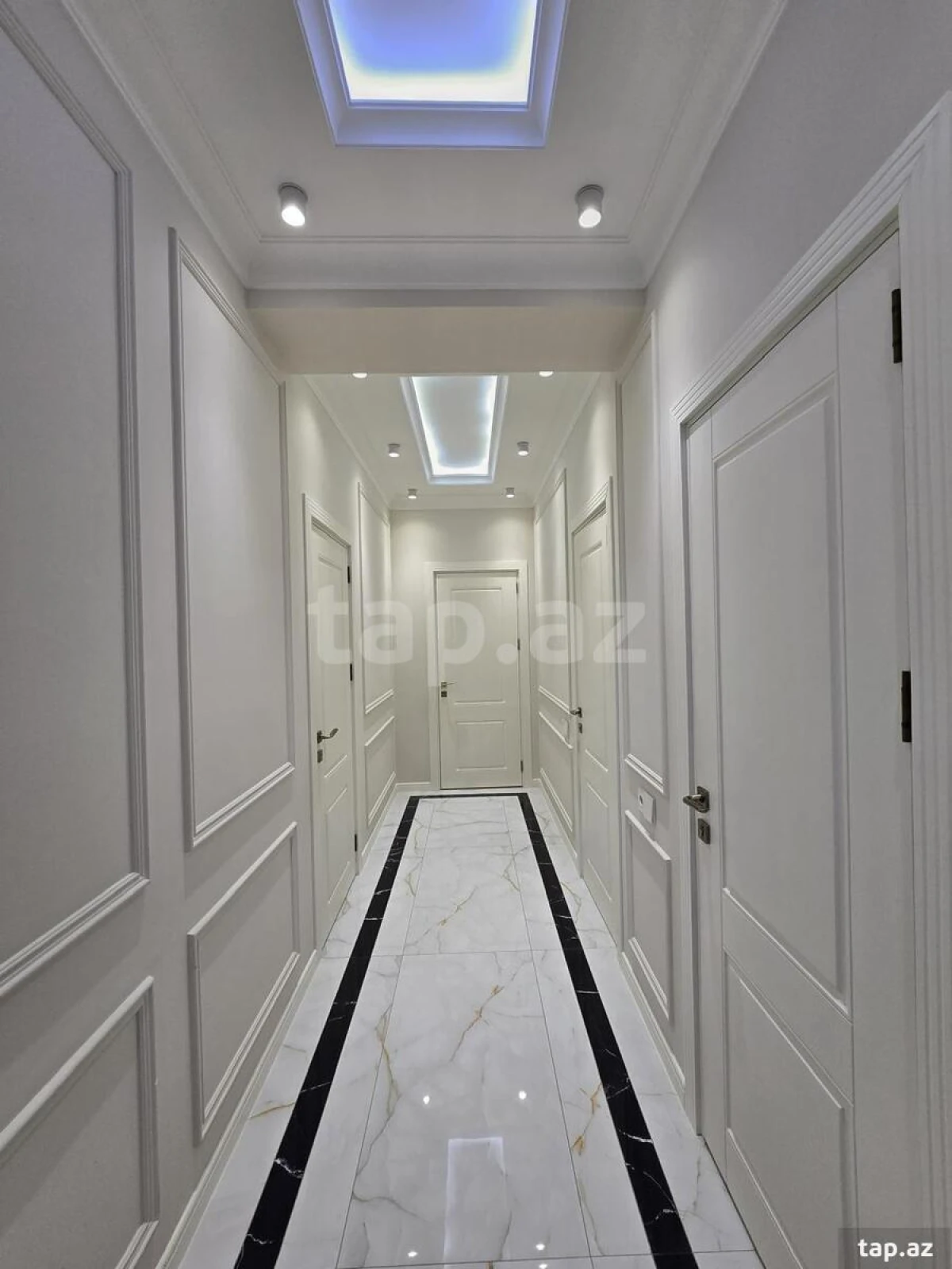 Satılır 3 otaqlı yeni tikili 156 m²