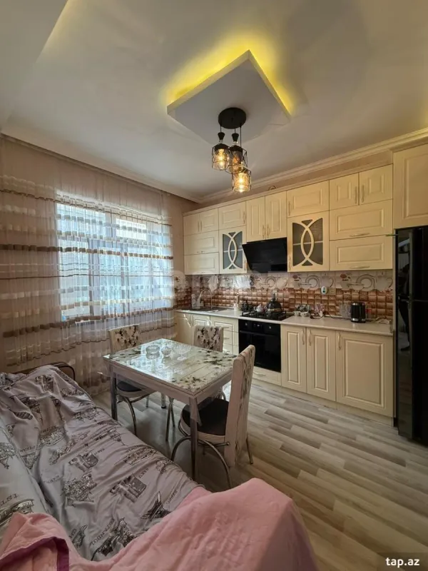 Satılır 4 otaqlı həyət evi 150 m²