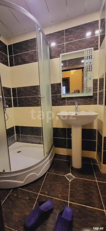 Kirayə verilir 2 otaqlı yeni tikili 45 m²