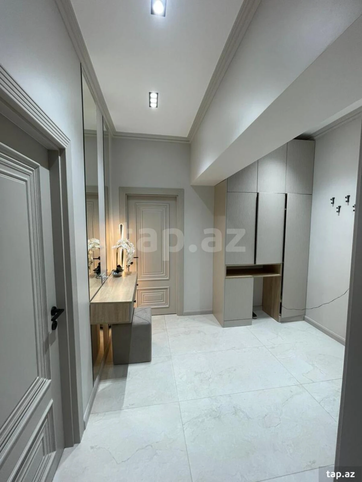 Kirayə verilir 2 otaqlı yeni tikili 90 m²