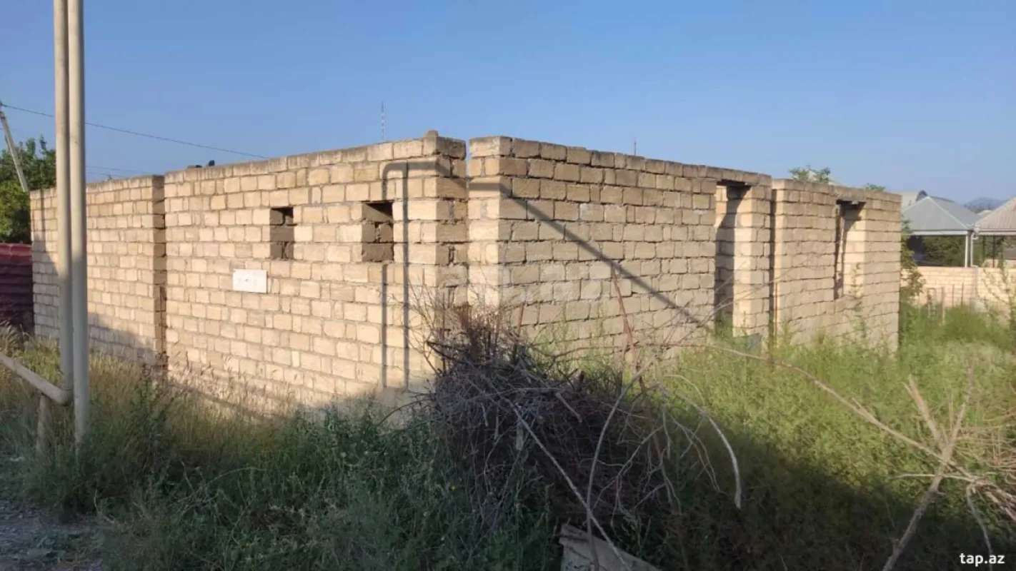 Satılır 3 otaqlı həyət evi 158 m²