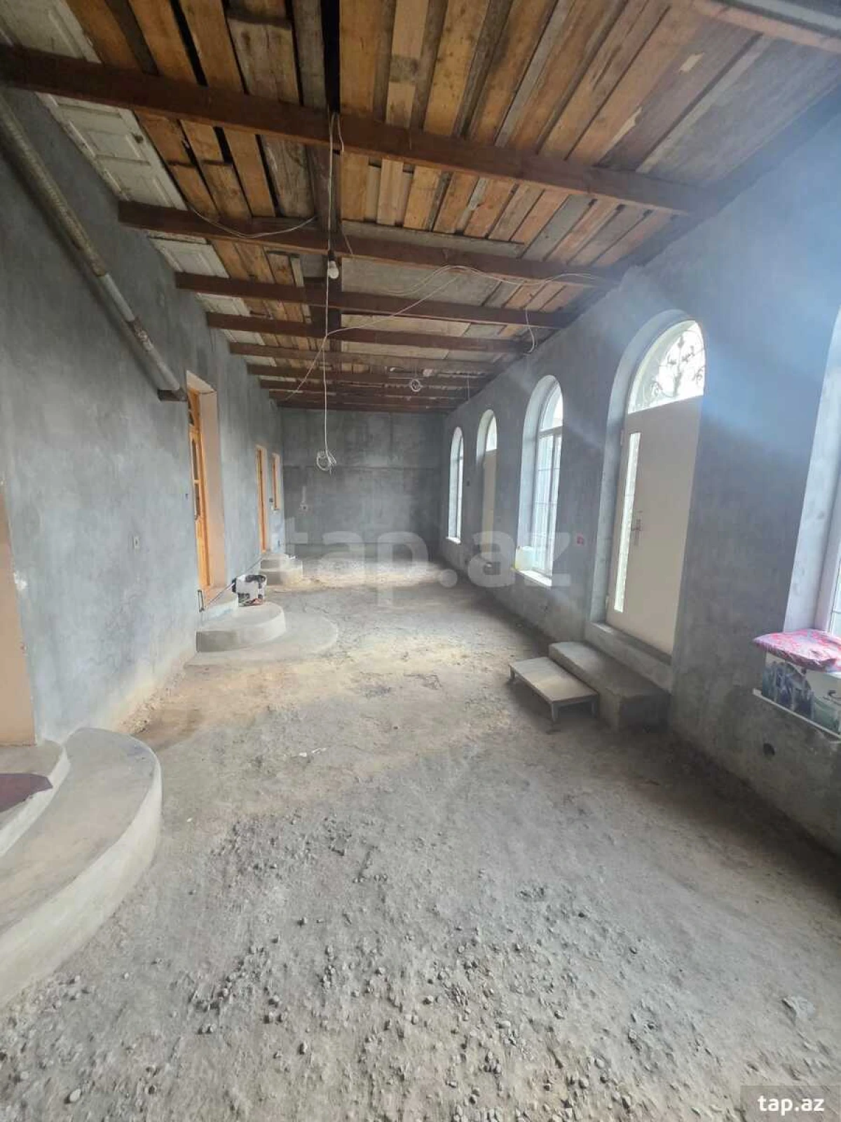 Satılır 5 otaqlı həyət evi 110 m²