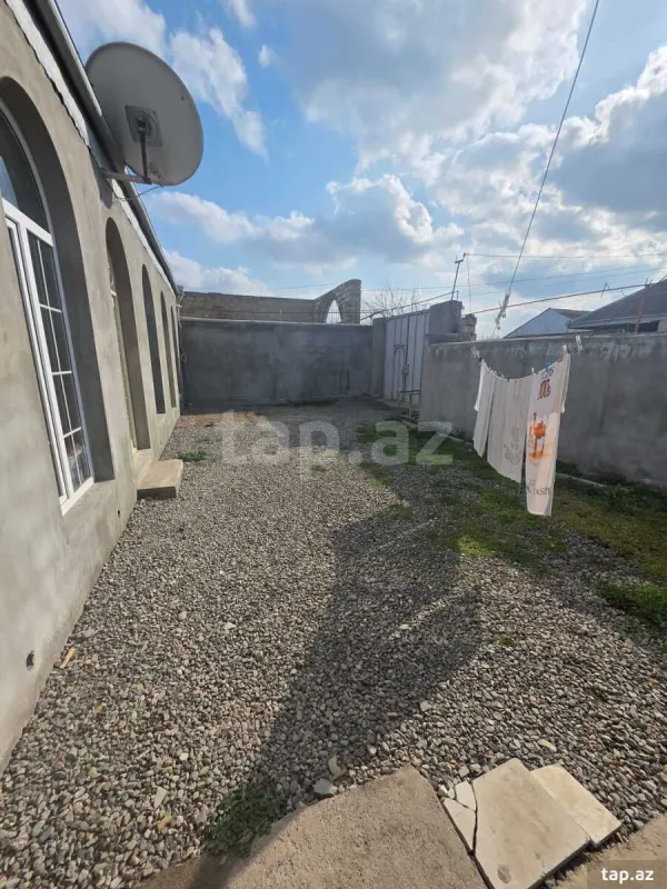 Satılır 5 otaqlı həyət evi 110 m²