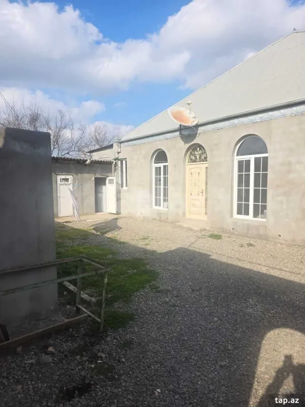 Satılır 5 otaqlı həyət evi 110 m²