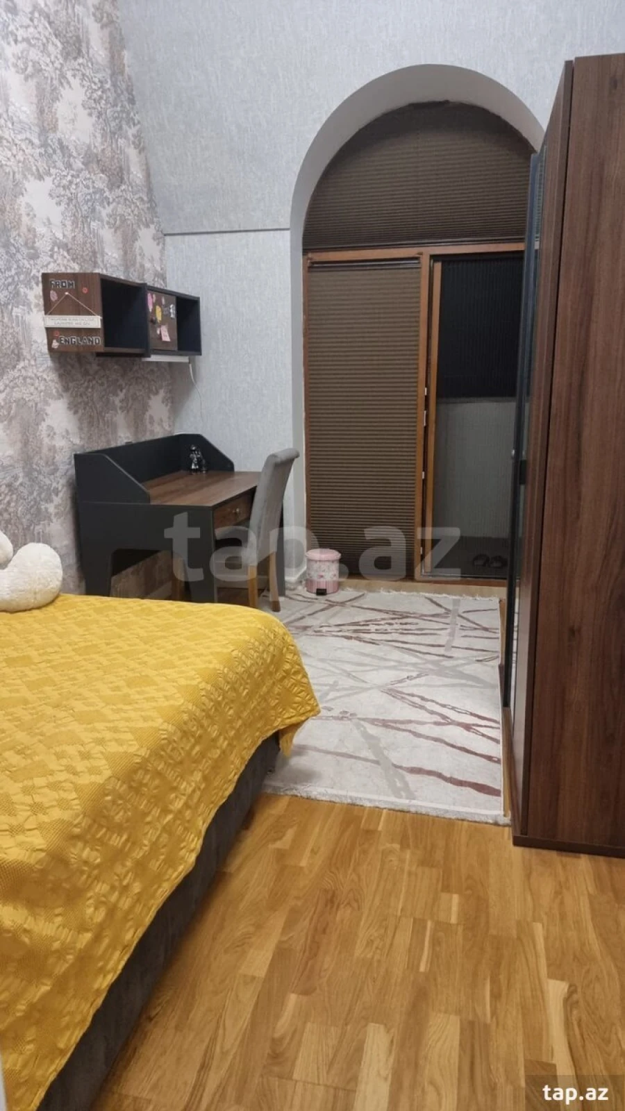 Kirayə verilir 3 otaqlı yeni tikili 140 m²